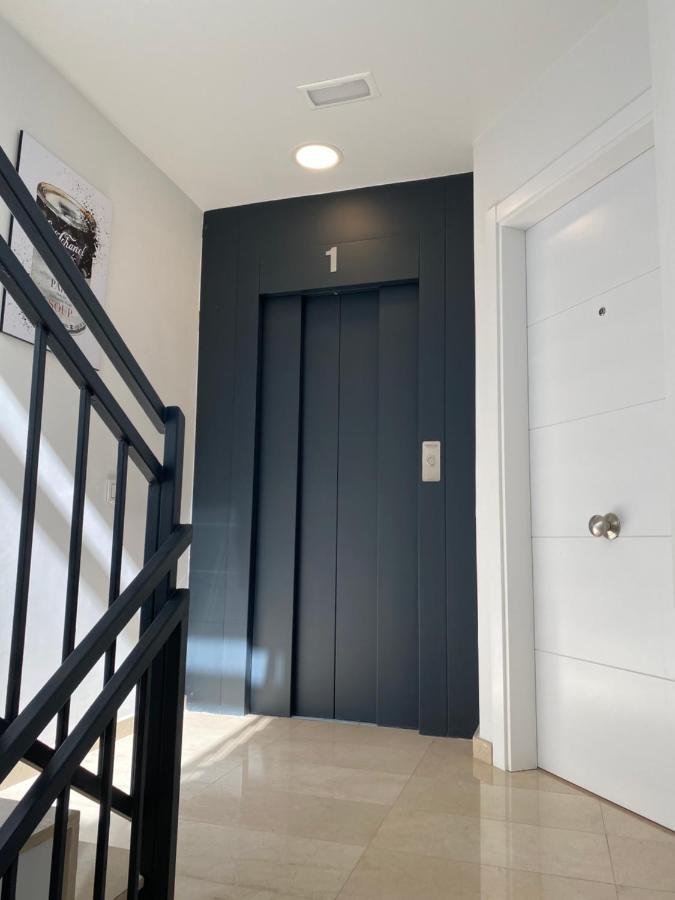 Barcelona Touch Apartments - Progres Οσπιταλέτ ντε Λιοβρεγάτ Εξωτερικό φωτογραφία
